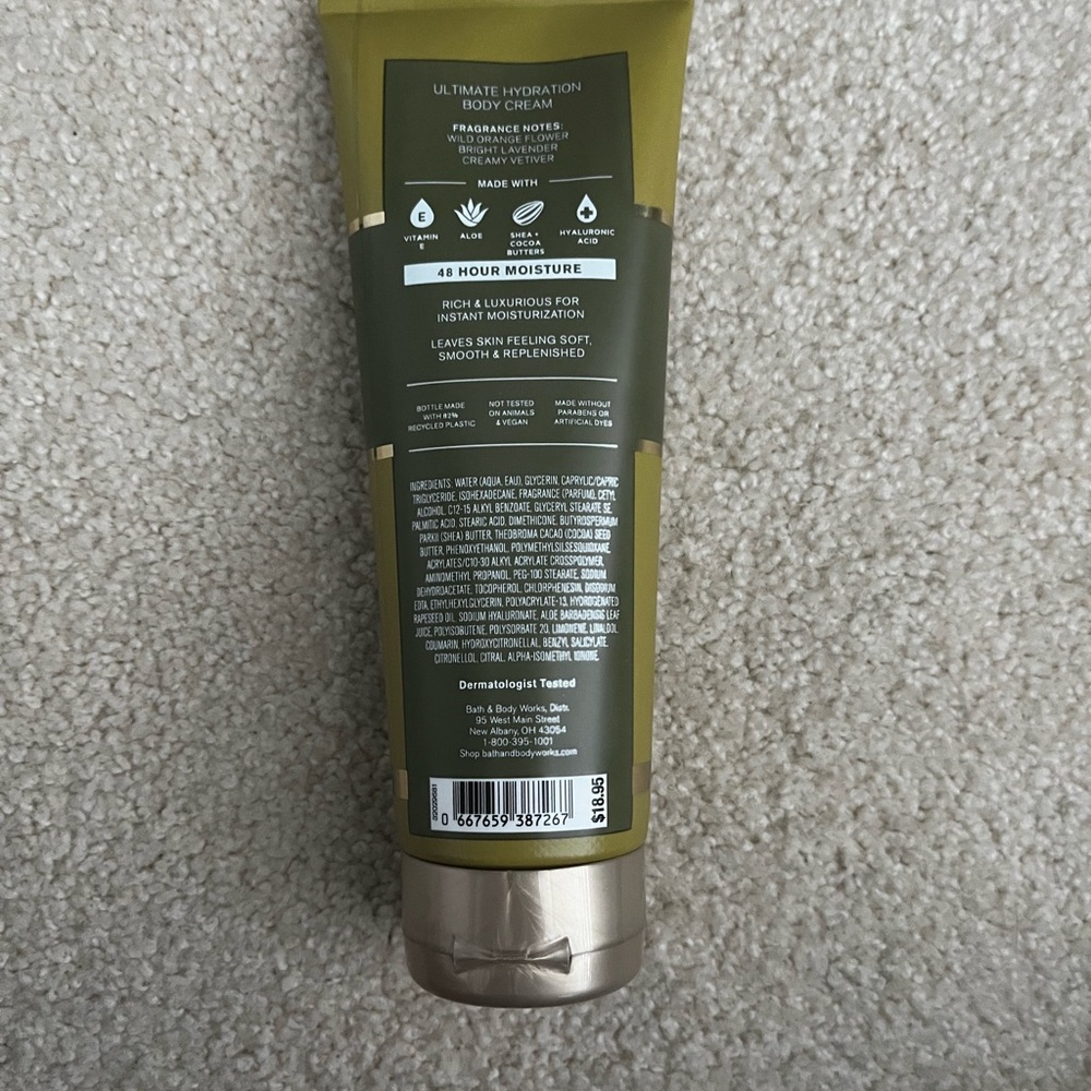 Bath & Body Works - Free As A Flower Body Cream - Picture 2 of 2